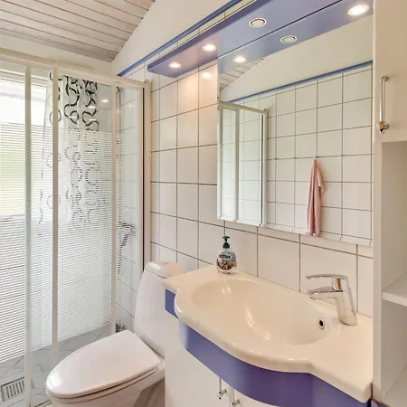 Lissi - 700m From The Sea In Djursland And Mols By Interhome *