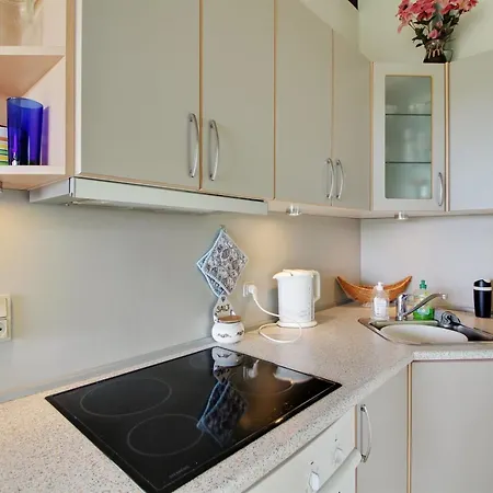 Lissi - 700m From The Sea By Interhome