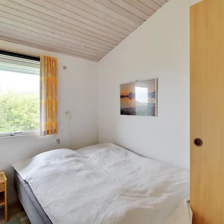 Lissi - 700m From The Sea By Interhome *