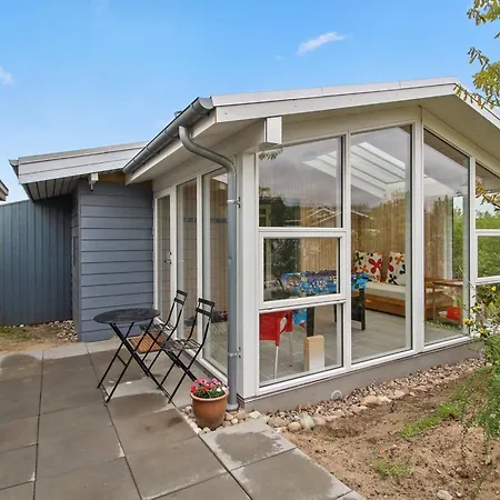 Semesterbostad Lissi - 700m From The Sea By Interhome